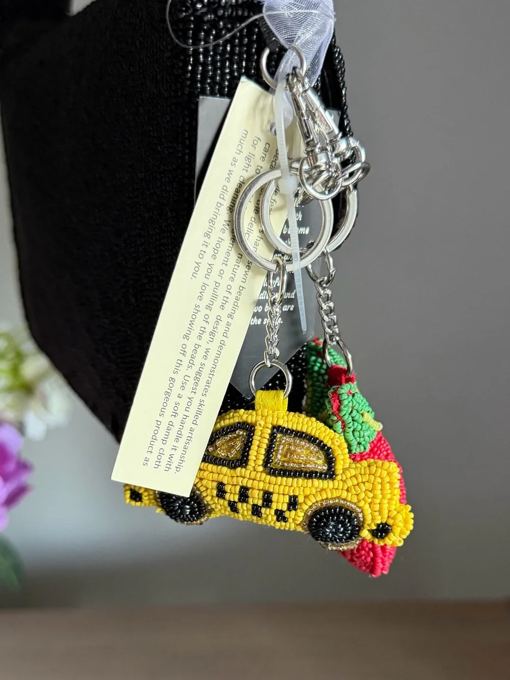 New Viral NYC New York City Skyline Beaded Shoulder Bag  Apple & Taxi Bag Charms
